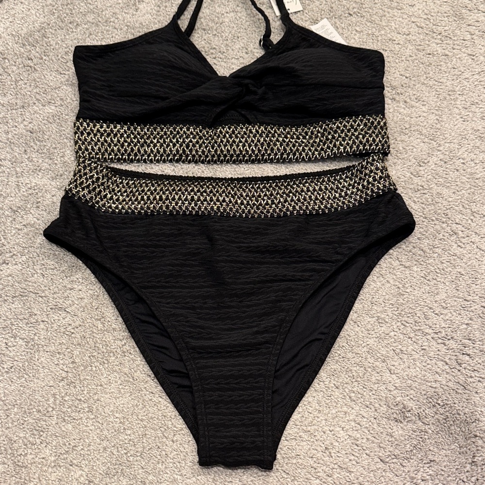 Cupshe Black and Gold Bikini